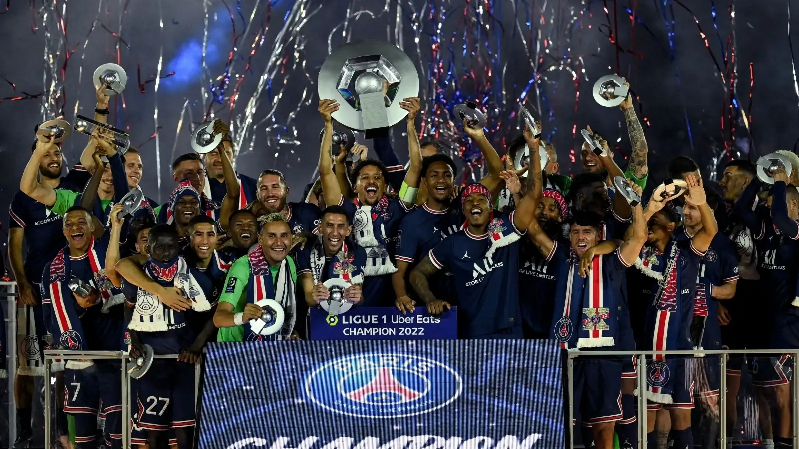 Nhà vô địch Ligue 1 được bao nhiêu tiền?