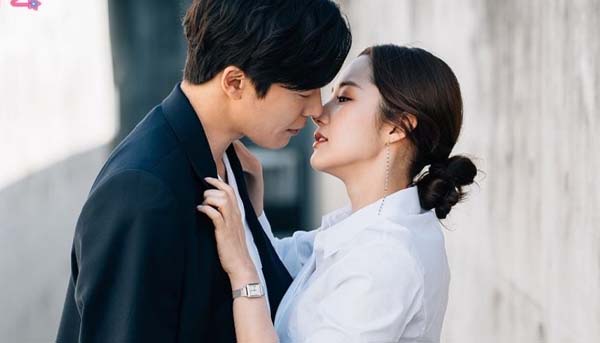 Skinship Là Gì - Định nghĩa dễ hiểu trong đời sống hiện đại