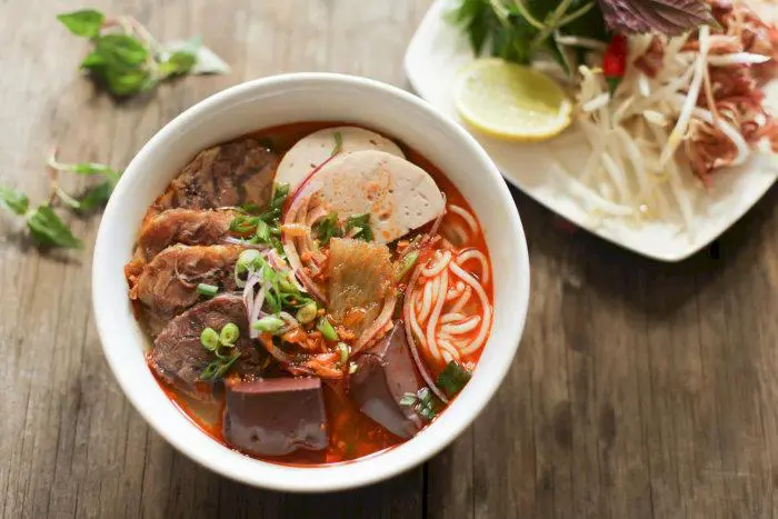 Bún Bò Huế - Chọn xương, thịt và phần “tạo hồn” Bún Bò Huế - Chọn xương, thịt và phần “tạo hồn”